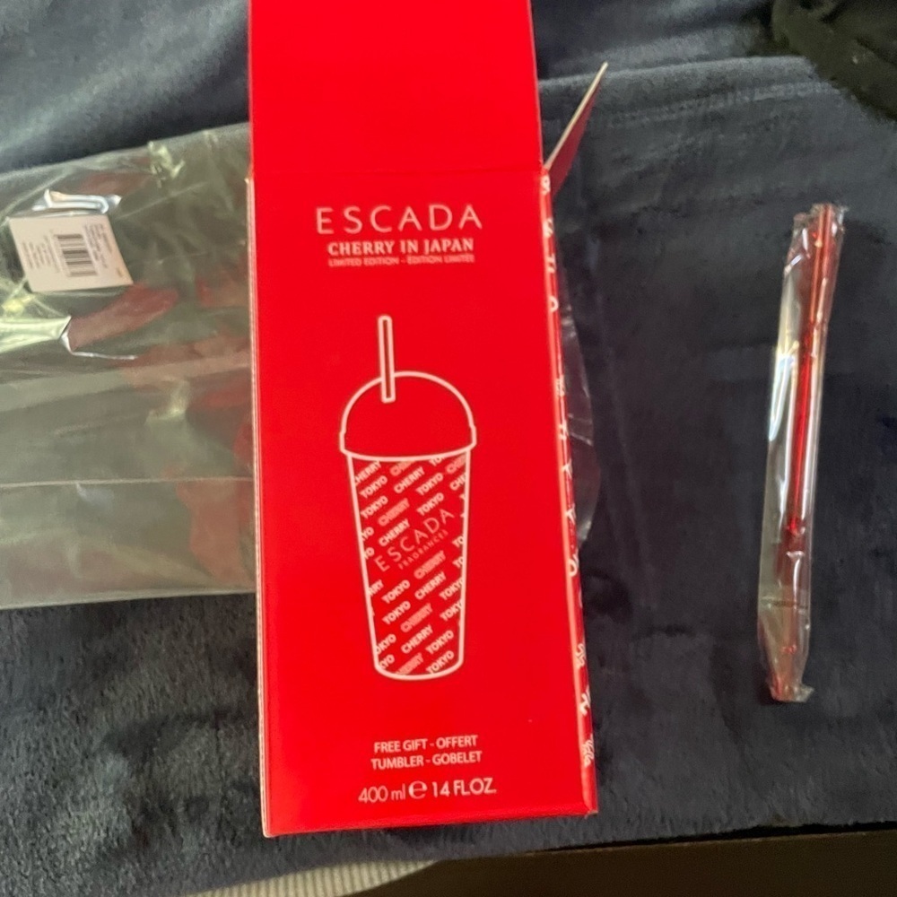 2/$30 Escada Cherry In Japan Red Tumbler with straw 14 oz - Picture 3 of 5